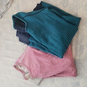 SOLD- 2 Lululemon long sleeves